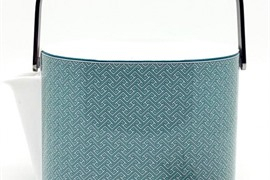Hermes чайник зелёный — изящный предмет сервировки